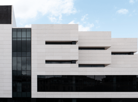 Mehr über den Artikel erfahren SHOWCASE – Get To Know About The Modern Architecture Scene